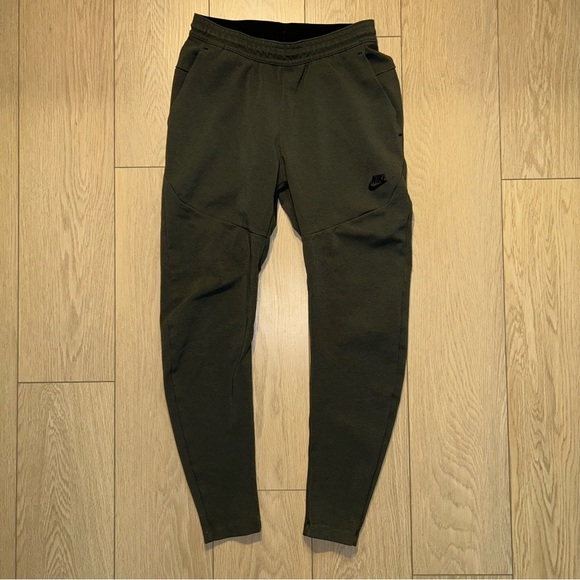 Nike Other - Nike Men’s Sportswear Tech Fleece Joggers Green Size Small
